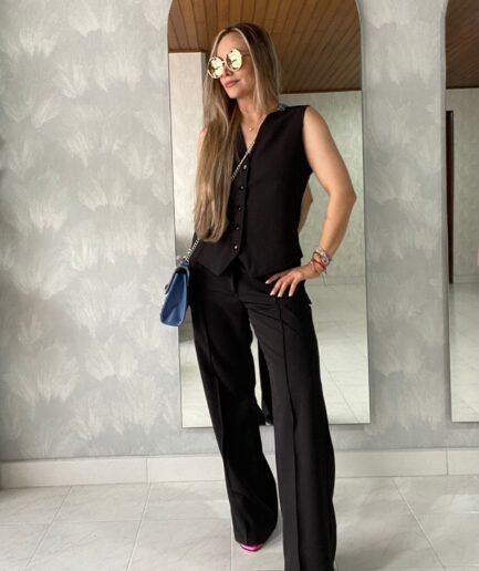 Ref. 018: Set chaleco y pantalón en color negro