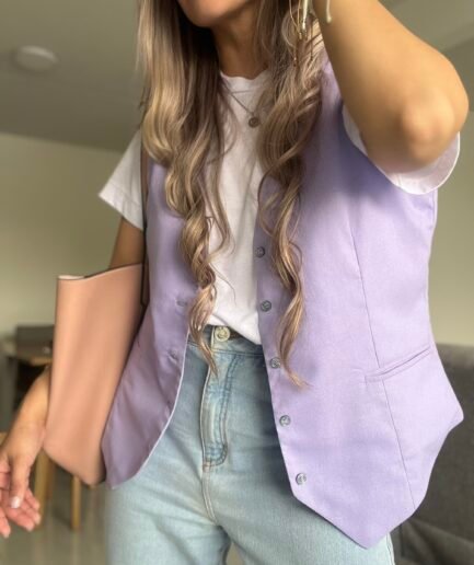 Ref. 006: Chaleco clásico con hebilla posterior - lila