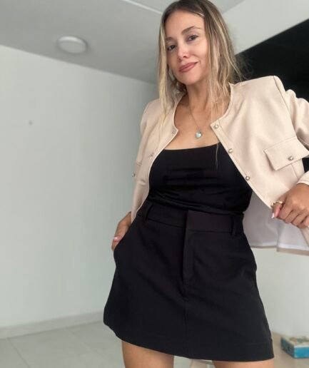 Ref. 035: Falda/short clásica línea A - negro