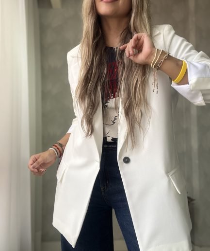 Ref. 060: Blazer semioversize delgado y liviano - color hueso