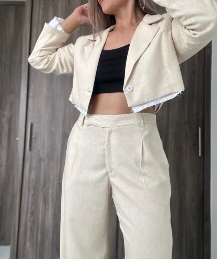 Ref. 065: Blazer corto en lino - nude