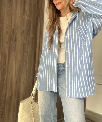 Ref. 068: Camisera oversize con abertura - azul índigo con rayas