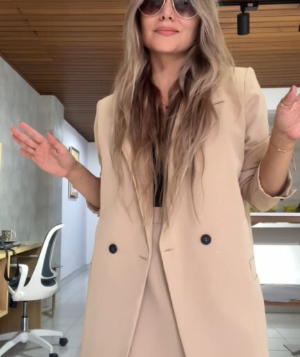 Ref. 080-1: Blazer oversize cruzado - nude