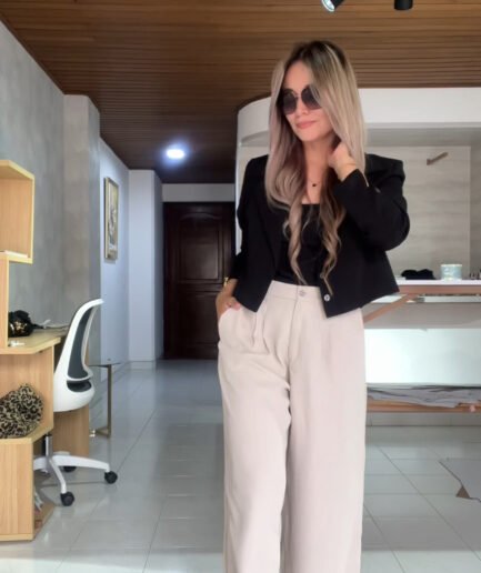 Ref. 074-2: Pantalón recto ancho - nude