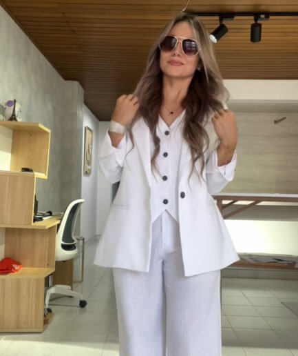 Ref. 083: Blazer, Chaleco y Pantalón en lino - blanco