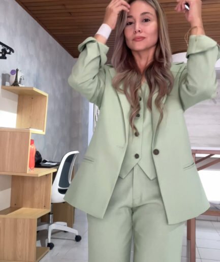 Ref. 083: Blazer, Chaleco y Pantalón en lino - verde menta